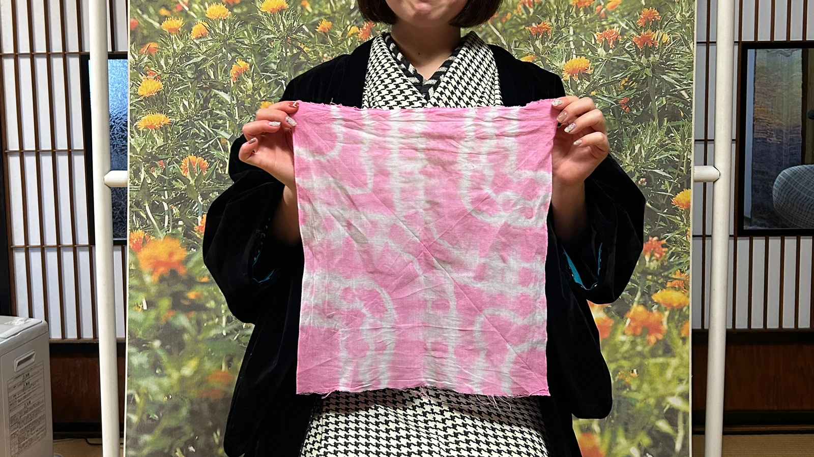 紅花染め ハンカチ