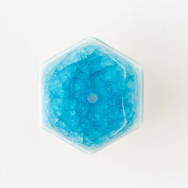 浅葱色
