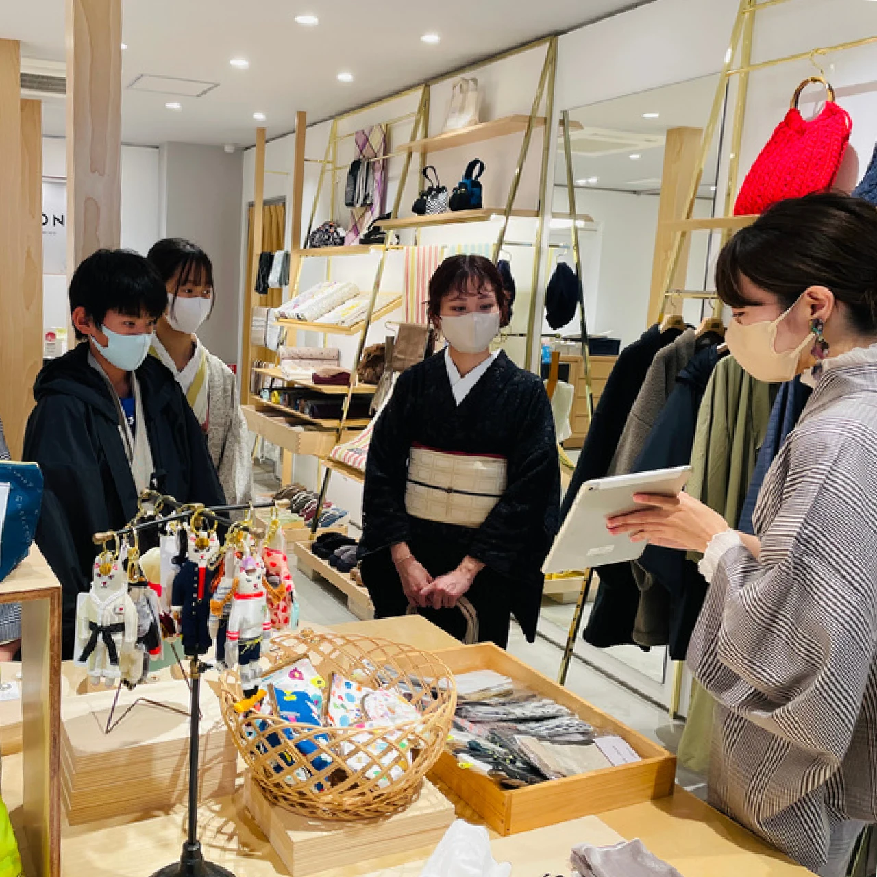 渋谷区立原宿外苑中学校の職場体験を２日間実施しました。